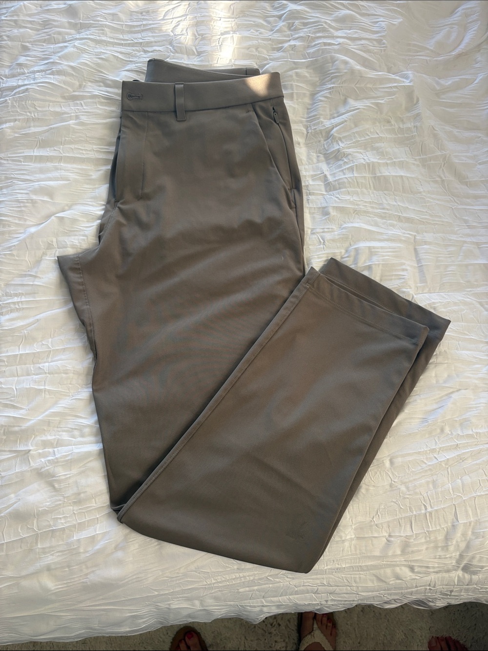 lululemon athletica Men's Chinos - Taupe